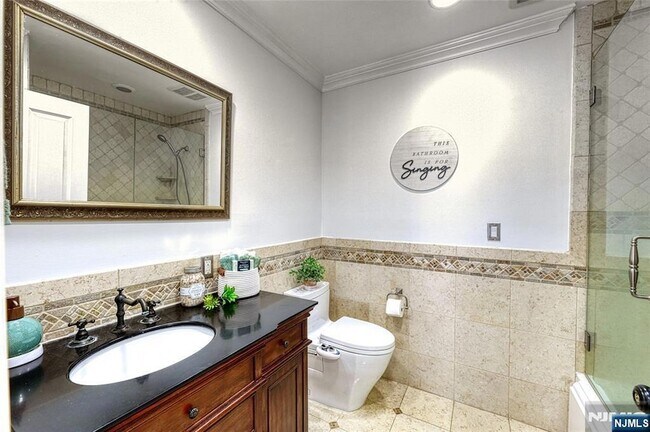 Building Photo - 91 Chestnut Ridge Rd