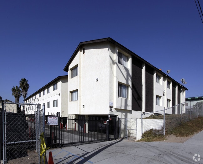Building Photo - 344-348 S Willie James Jones Ave