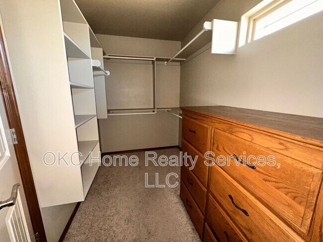 Building Photo - 13201 SW 2nd Terrace