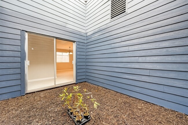 Building Photo - 10510 Overview Dr