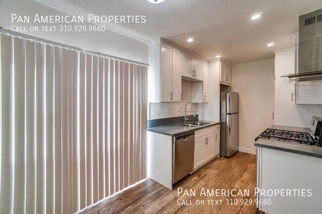 Building Photo - 8150 Cypress Ave