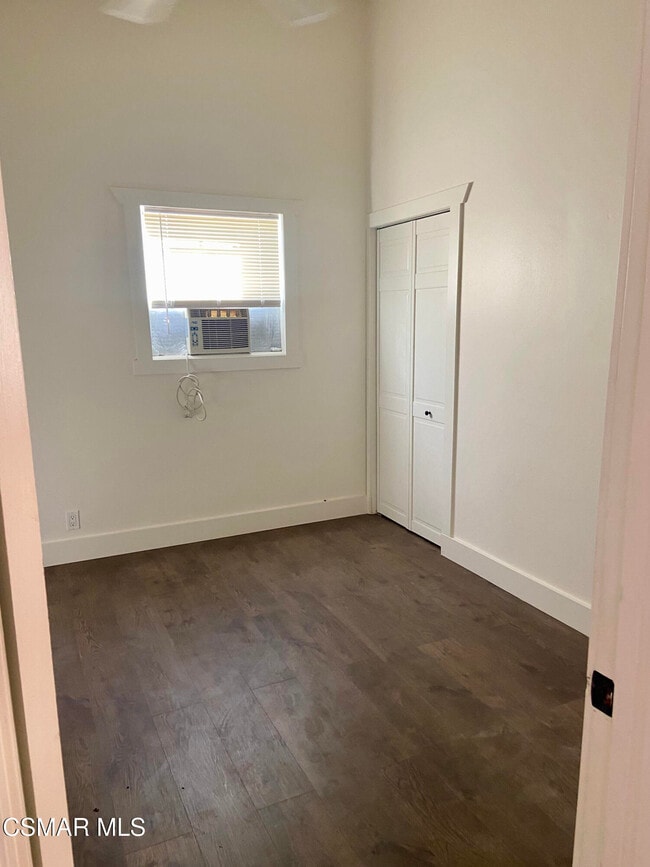 Building Photo - 3193 Royal Oaks Dr