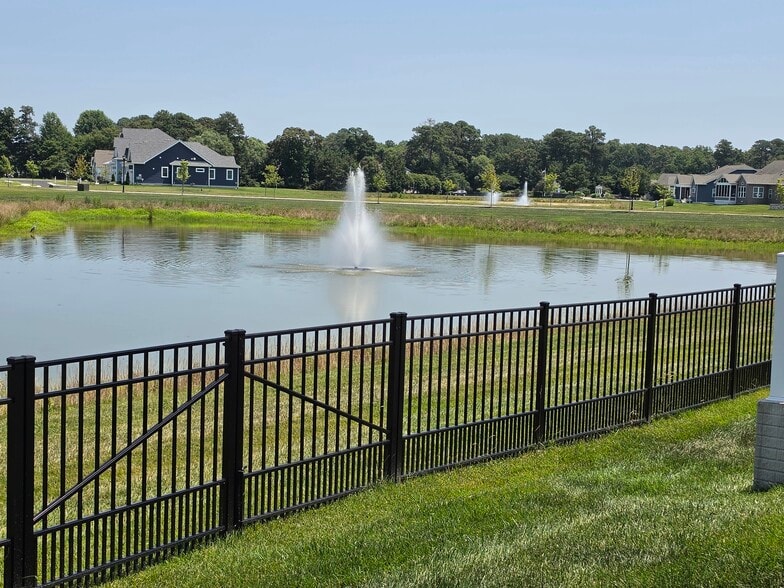 Building Photo - 28050 Purple Martin Cir