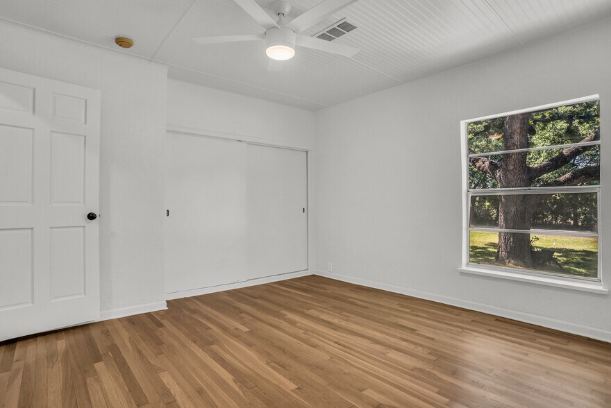Building Photo - 1403 Harpole Rd E