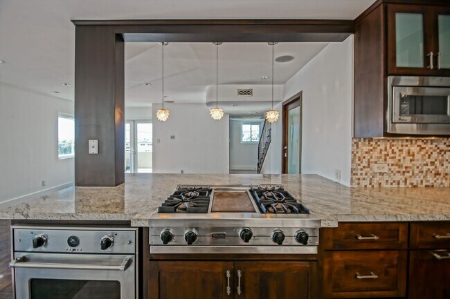 Building Photo - BEAUTIFULLY REMODELED & BRIGHT 2-STORY APARTMENT W/ OCEAN & PIER VIEWS, BALCONY & 2-CAR PARKING I...