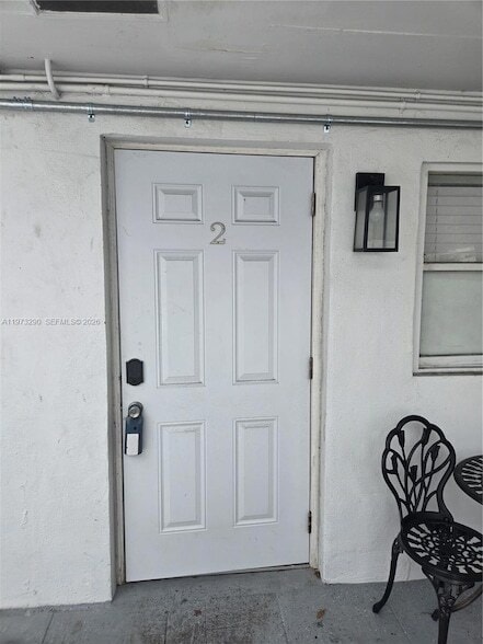 Building Photo - 5712 Hollywood Blvd