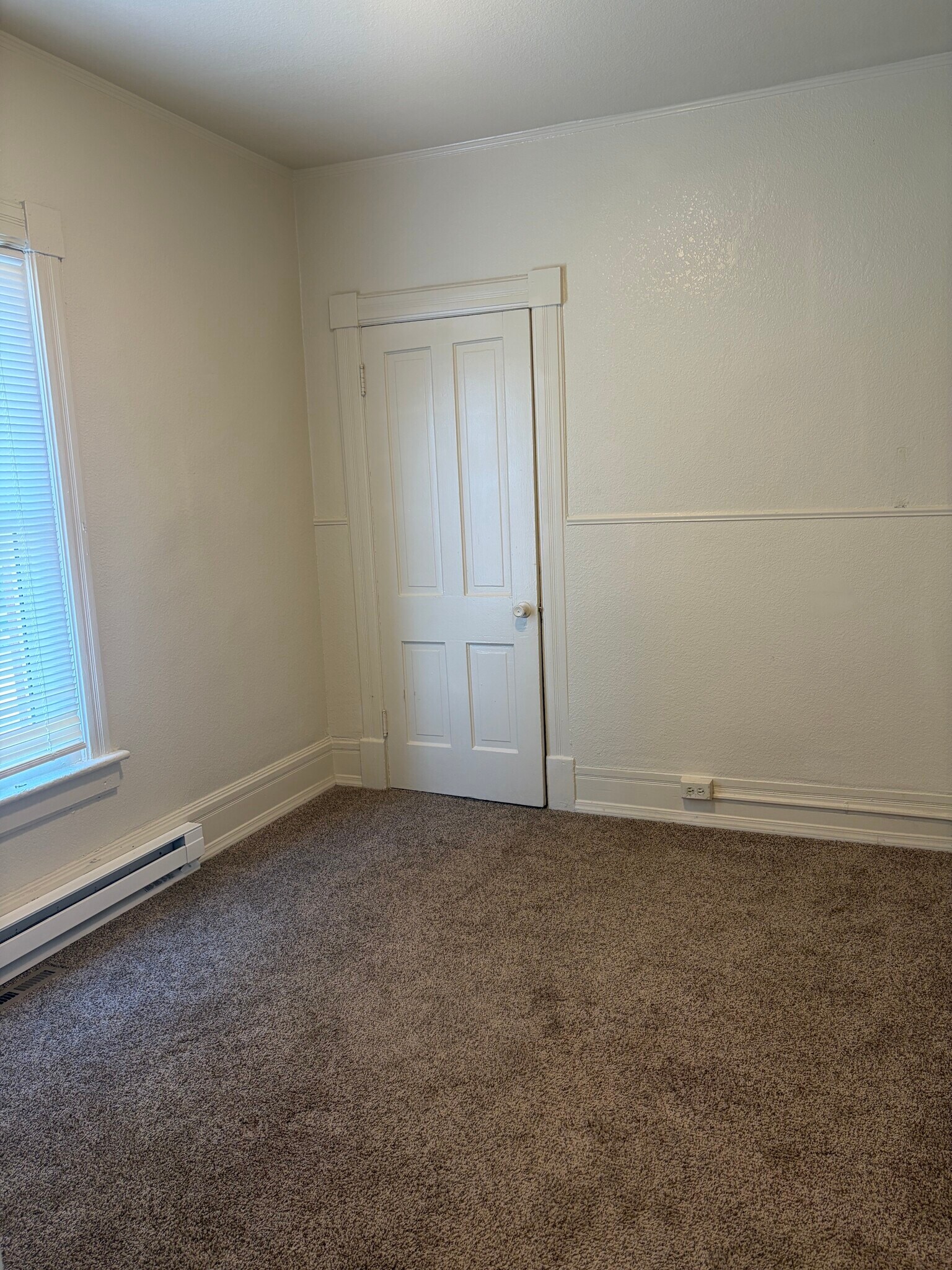 Building Photo - 803 E Kiowa St