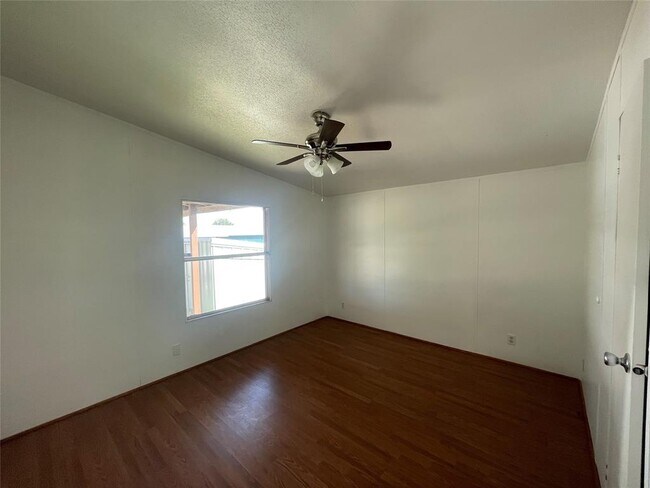 Building Photo - 711 FM 360 Rd