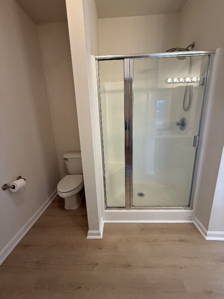 Building Photo - 102 Privett Ct