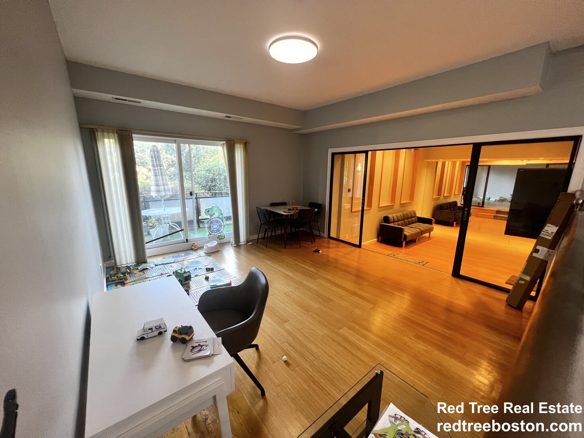 Building Photo - 57 Broadlawn Park