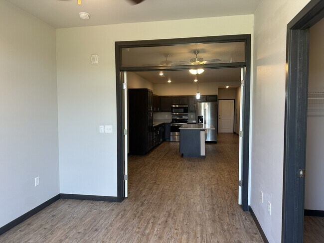 Building Photo - 950 Commercial St