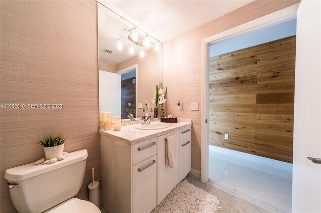 Building Photo - 244 Biscayne Blvd