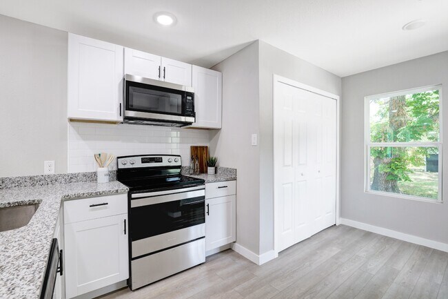 Building Photo - 775 Yucca St