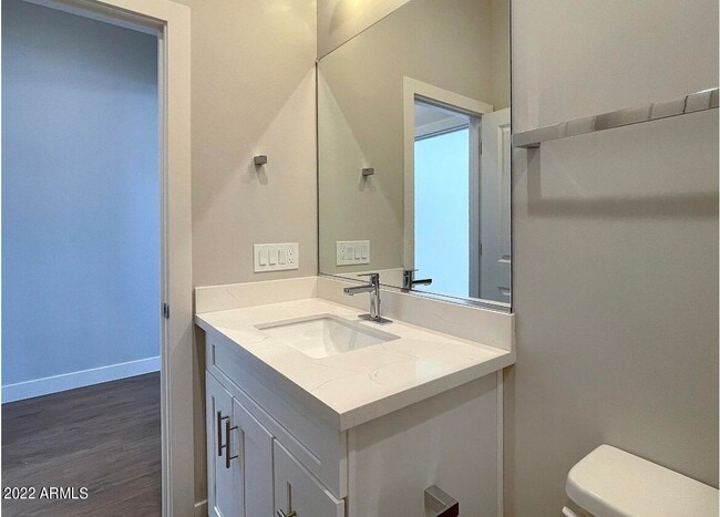 Building Photo - 6060 E Baseline Rd