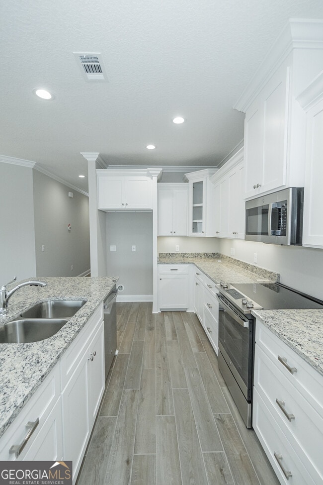 Building Photo - 229 The Villas Wy