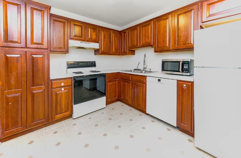 Primary Photo - 16435 Terrace Village Dr