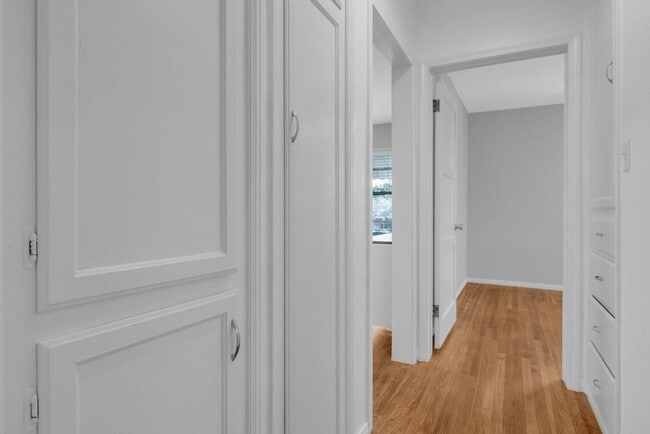 Building Photo - Charming Talmadge 2BR + Bonus Room