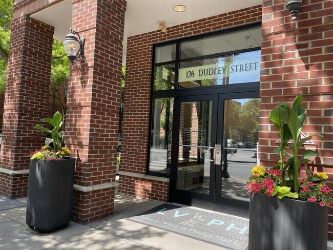 Building Photo - 126 Dudley St