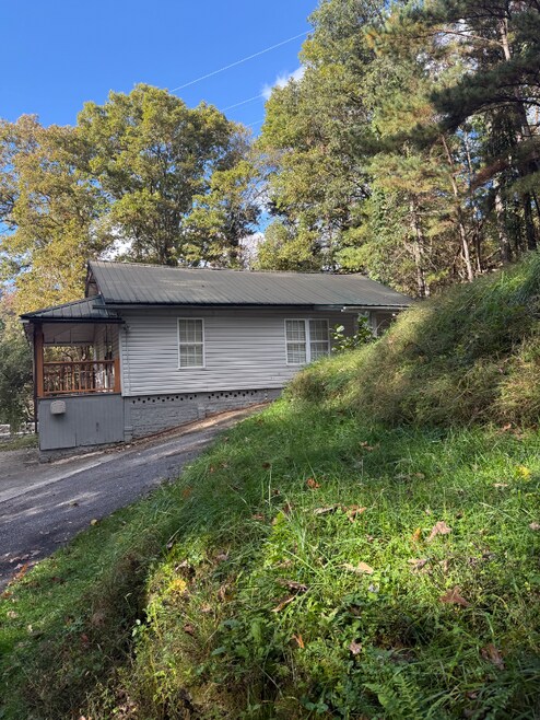 Building Photo - 47 Cayce St