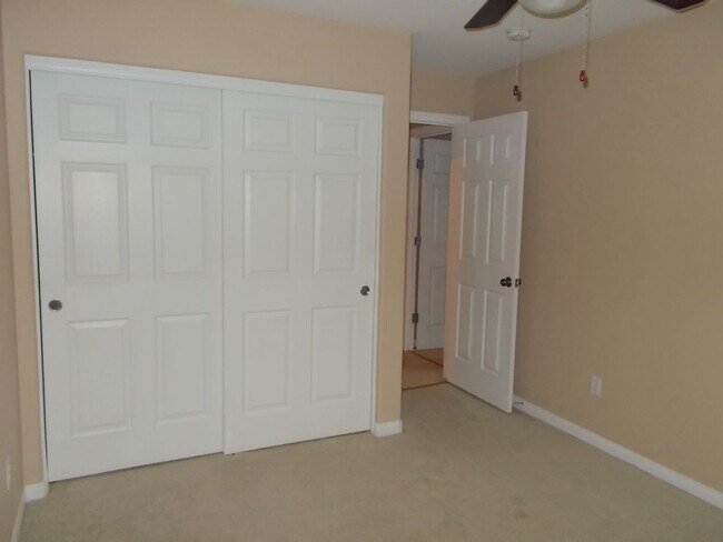 Building Photo - Welcome to your perfect summer retreat!