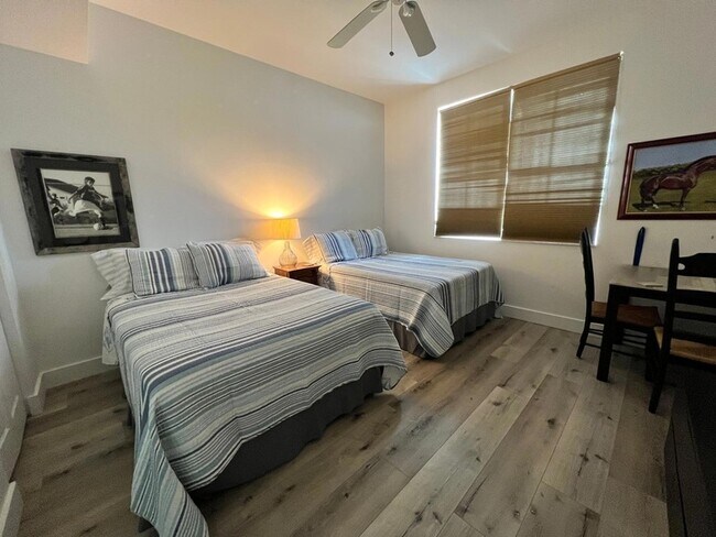 Building Photo - 11790 St Andrews Place