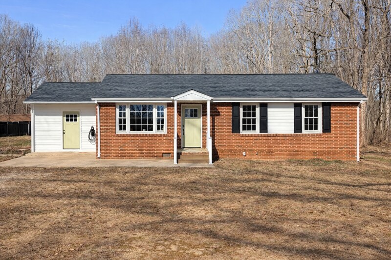 Building Photo - 2640 Fairground Rd