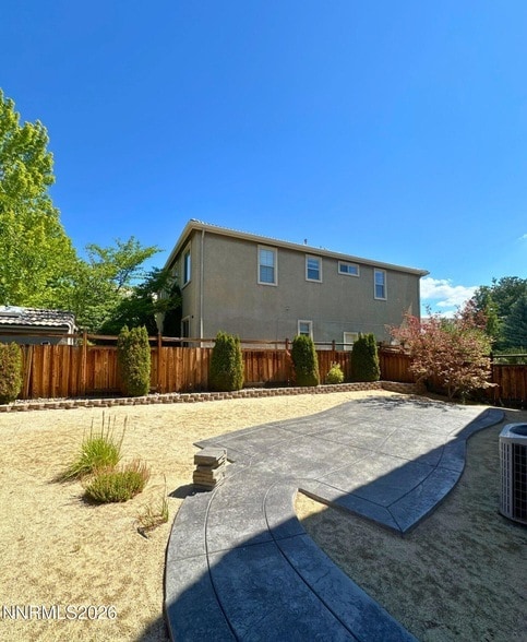 Building Photo - 7255 Foxwood Ln