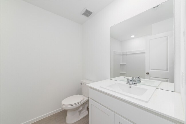 Building Photo - 3028 Huntersville Dr