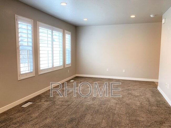 Building Photo - 14257 S. Sidehill Lane