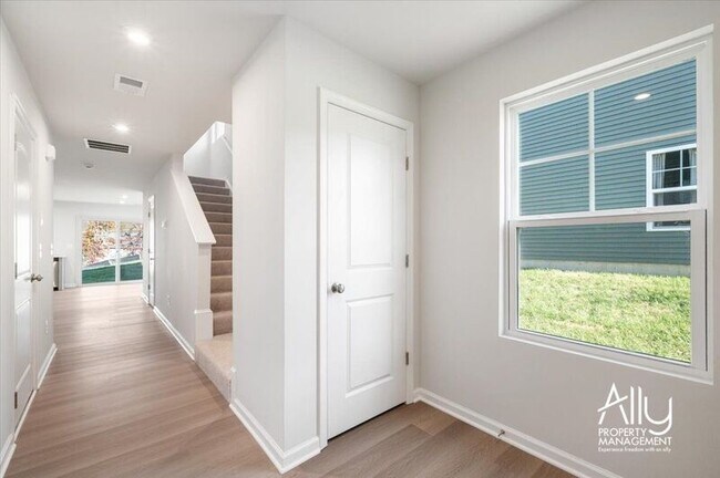 Building Photo - 54 Sophie Kathryn Dr