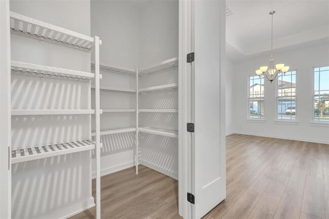 Building Photo - 17582 Lake Star Rd