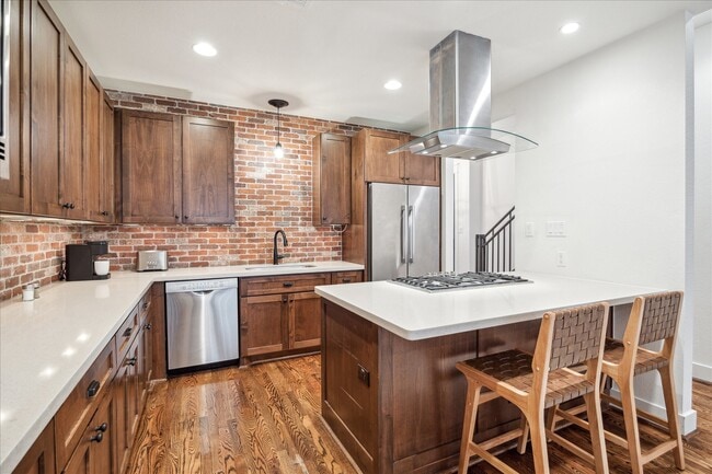 Building Photo - 1613 Prospect St