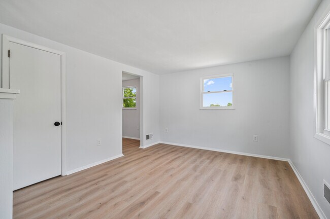 Building Photo - 759 Gallion Ave