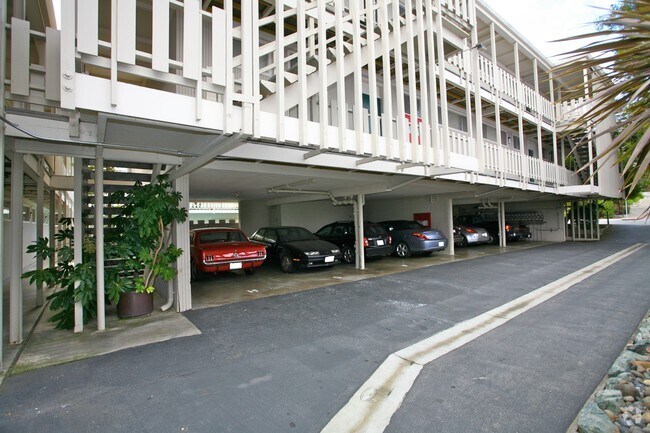 Building Photo - Carlmont Hills Apartments