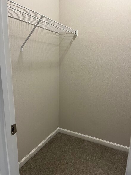 Building Photo - 177 Clarys Run