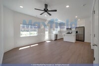Building Photo - End Unit - 3BD 2.5 BA 2GA - Modern Living