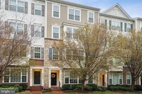Building Photo - 22936 Spicebush Dr