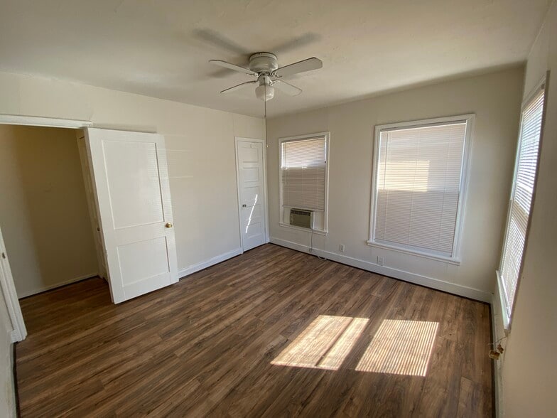 Building Photo - 4420 Roseland St