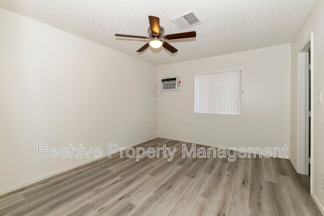 Building Photo - 1505 E Monroe St