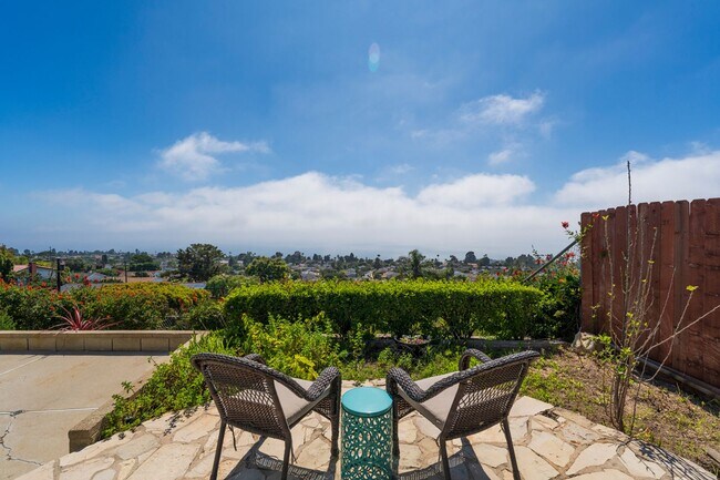 Building Photo - Beautiful Ocean View with pool