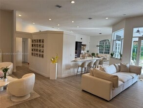 Building Photo - 14601 SW 99th Ave