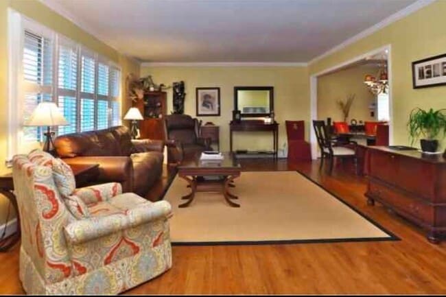 Building Photo - 406 Owens Dr