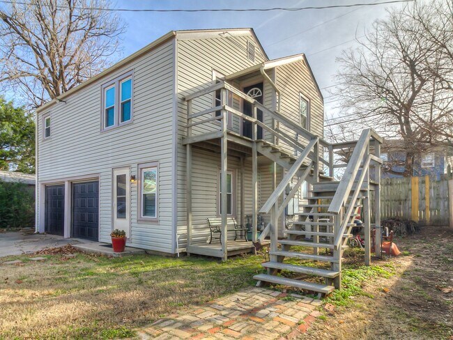 Building Photo - Charming 1 bed | 1 bath in great location