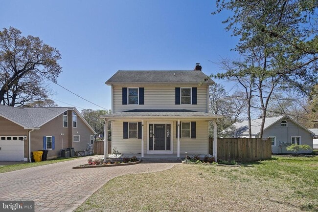 Building Photo - 8364 Country Life Rd