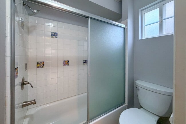 Building Photo - Renovated 2 Bed + 2 Bath with office space |Hollywood by the Sea | Oxnard | Unfurnished