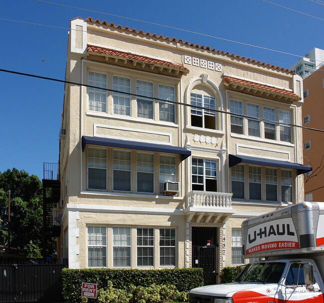 Building Photo - 457 NE 24th St