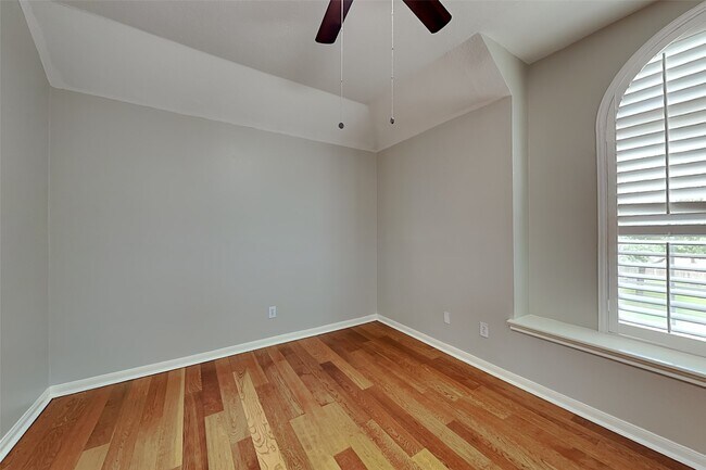Building Photo - 6731 Auburn Oak Trail
