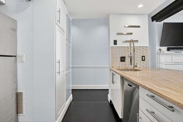 Building Photo - 2840 Peachtree Rd