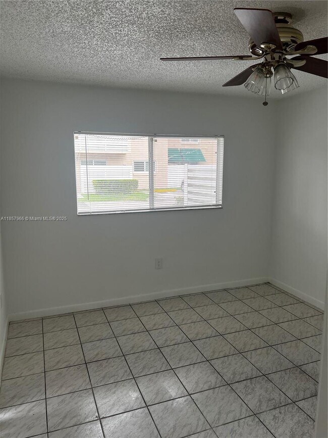 Building Photo - 14368 SW 98th Terrace