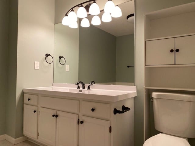 Upstairs Bath - 9305 Turnberry Alcove
